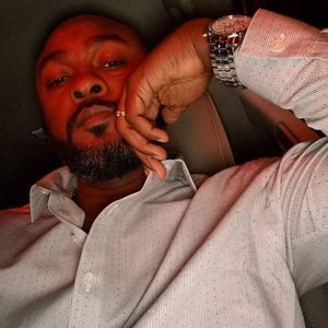 Meet your Posher, Carlos